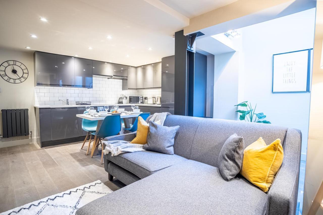 Modern Two Bedroom Apartment In Fulham By Sojo Stay Londra Esterno foto